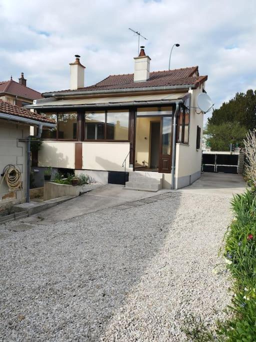 Vila L'Hirondelle Du Faubourg Bar-sur-Aube Exteriér fotografie